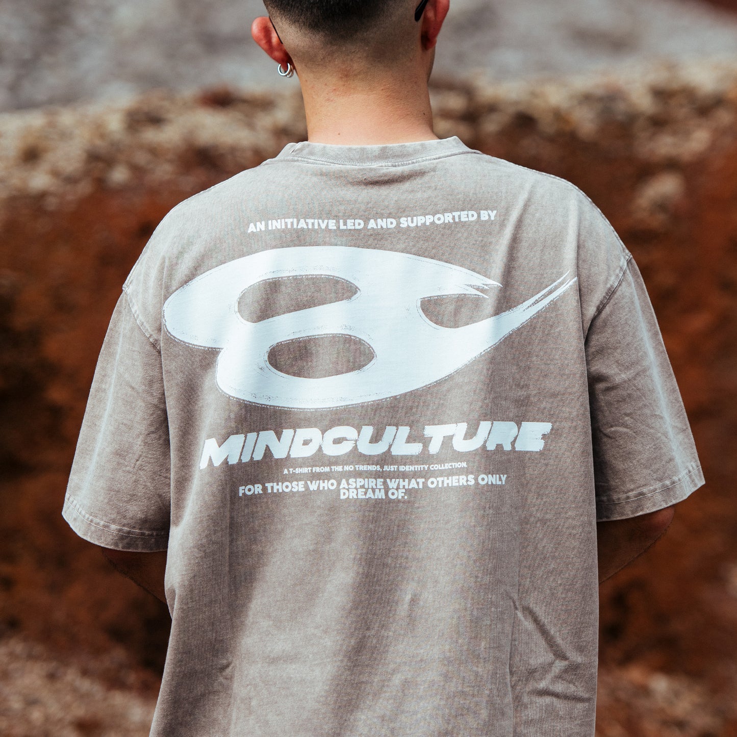 "DREAM FUEL TEE" GRIS MOON